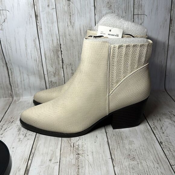 Ana Women’s Delco Cream Anaconda Block Heel Ankle Booties size 9.5 New - Picture 4 of 6